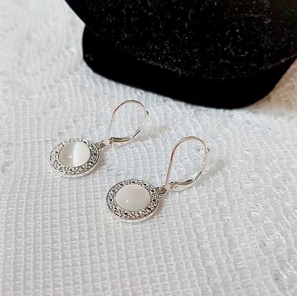 Necklace and earrings set - Picture 4 of 10